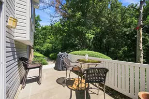 8473 Cortland Rd, Eden Prairie, MN 55344 - Photo 7