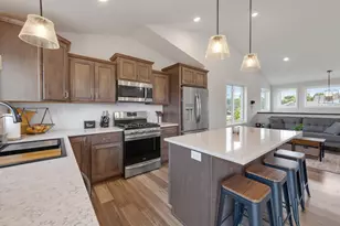 1220 Ivy Wy, Faribault, MN 55021 - Photo 17