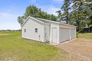 1450 Jefferson St SE, Hutchinson, MN 55350 - Photo 31