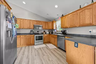 407 N 9th St, Goodhue, MN 55027 - Photo 17