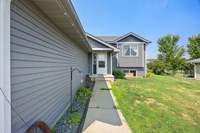 407 N 9th Street, Goodhue, MN 55027 - Photo 5