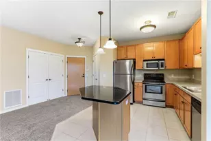1070 Grandview Ct NE, Columbia Heights, MN 55421 - Photo 5