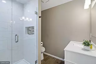 10581 Lake Fall Dr, Eden Prairie, MN 55347 - Photo 21