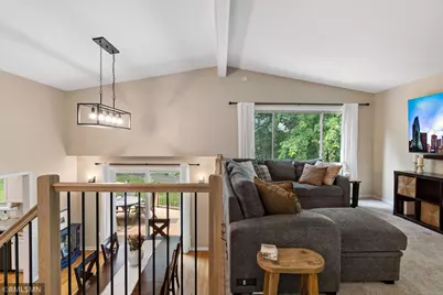 10581 Lake Fall Drive, Eden Prairie, MN 55347 - Photo 11