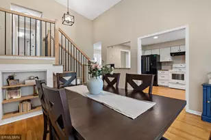 10581 Lake Fall Dr, Eden Prairie, MN 55347 - Photo 9