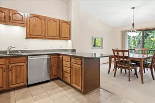 18321 Creeks Bend Dr, Minnetonka, MN 55345 - Photo 15