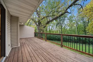 18321 Creeks Bend Dr, Minnetonka, MN 55345 - Photo 35