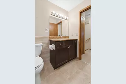 18321 Creeks Bend Drive, Minnetonka, MN 55345 - Photo 25