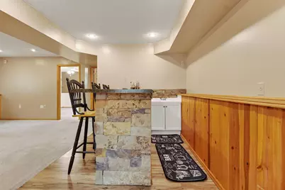 9466 Irving Avenue N, Brooklyn Park, MN 55444 - Photo 21