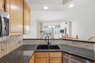 18220 Cattail Ct, Eden Prairie, MN 55346 - Photo 19