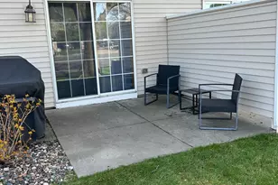 4126 Durham Ct, Eagan, MN 55122 - Photo 3