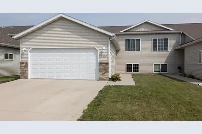 2524 31st Avenue S, Moorhead, MN 56560 - Photo 3