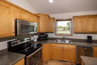 2524 31st Avenue S, Moorhead, MN 56560 - Photo 15