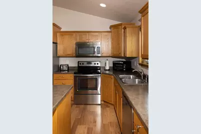2524 31st Avenue S, Moorhead, MN 56560 - Photo 13