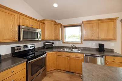 2524 31st Avenue S, Moorhead, MN 56560 - Photo 11