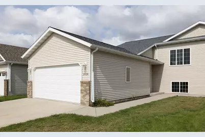 2524 31st Avenue S, Moorhead, MN 56560 - Photo 1
