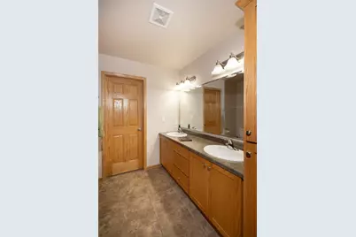 2524 31st Avenue S, Moorhead, MN 56560 - Photo 17