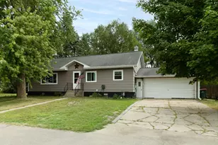 210 3rd Ave NE, Bertha, MN 56437 - Photo 1