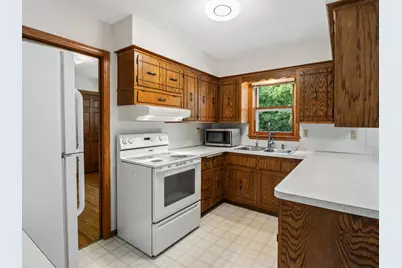 6573 Berkshire Lane N, Maple Grove, MN 55311 - Photo 7