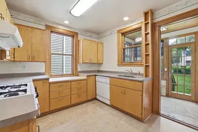 2140 Dayton Avenue, Saint Paul, MN 55104 - Photo 9