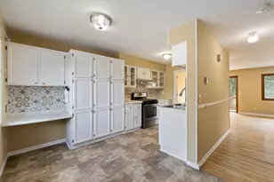 8855 Ironwood Ave S, Cottage Grove, MN 55016 - Photo 3