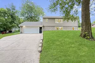 1416 Ridgeview Dr, Montevideo, MN 56265 - Photo 3
