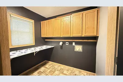 1416 Ridgeview Drive, Montevideo, MN 56265 - Photo 27