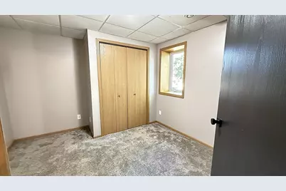 1416 Ridgeview Drive, Montevideo, MN 56265 - Photo 15