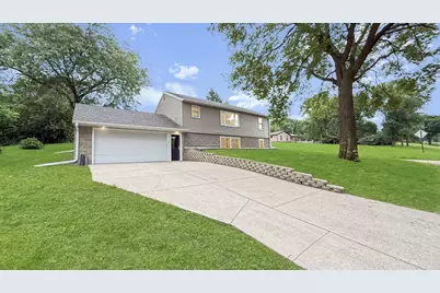 1416 Ridgeview Drive, Montevideo, MN 56265 - Photo 1
