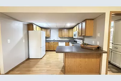 1416 Ridgeview Drive, Montevideo, MN 56265 - Photo 11