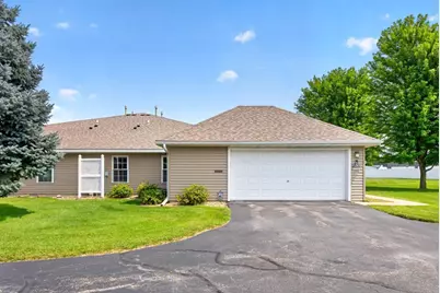 1906 Oak Tree Lane #B, Austin, MN 55912 - Photo 3
