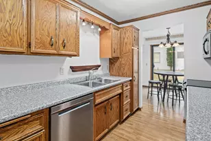 8574 134th St W, Apple Valley, MN 55124 - Photo 11