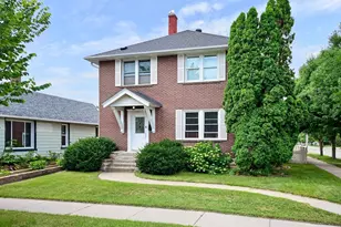 551 E 5th St, Winona, MN 55987 - Photo 1