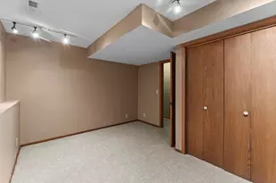 17595 Italy Ct, Lakeville, MN 55044 - Photo 37