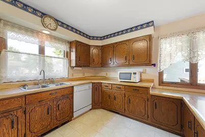 400 Beverly Street, Wanamingo, MN 55983 - Photo 23