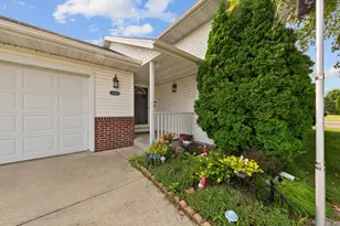 630 Morning Dr, Owatonna, MN 55060 - Photo 5