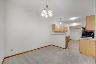 966 Princeton Ave, Shakopee, MN 55379 - Photo 5