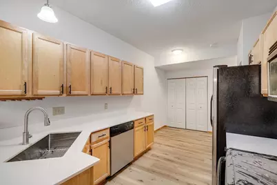966 Princeton Avenue, Shakopee, MN 55379 - Photo 15
