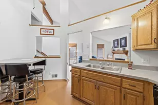 5361 Emerald Way, Apple Valley, MN 55124 - Photo 11