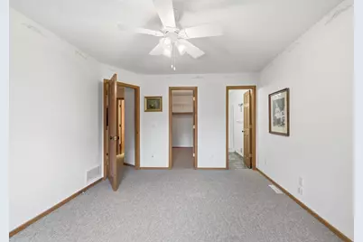 5361 Emerald Way, Apple Valley, MN 55124 - Photo 13