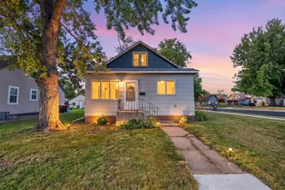 114 Pershing Avenue N, New Prague, MN 56071 - Photo 1