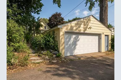 1006 Cromwell Avenue, Saint Paul, MN 55114 - Photo 9