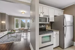 596 Summit Ave, Saint Paul, MN 55102 - Photo 11