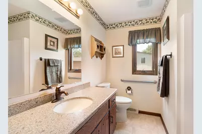 520 Young Drive, Owatonna, MN 55060 - Photo 15