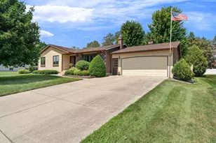 520 Young Dr, Owatonna, MN 55060 - Photo 1