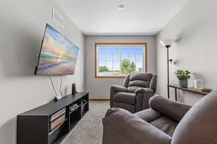 6256 158th St W, Apple Valley, MN 55124 - Photo 17
