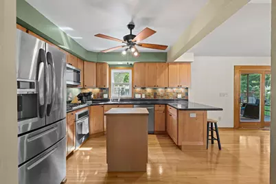 2750 Oxford Street N, Roseville, MN 55113 - Photo 9
