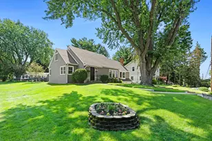 2750 Oxford St N, Roseville, MN 55113 - Photo 5