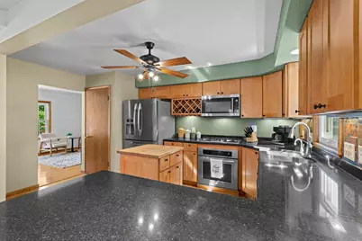 2750 Oxford Street N, Roseville, MN 55113 - Photo 11