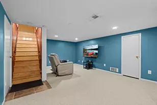 2750 Oxford St N, Roseville, MN 55113 - Photo 35